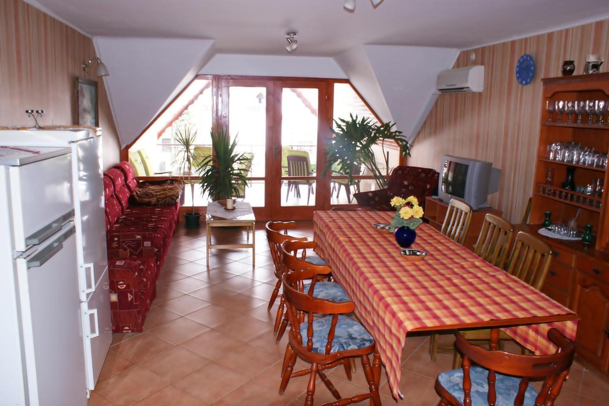Hotel Abigel Vendeghaz Harkány Zewnętrze zdjęcie
