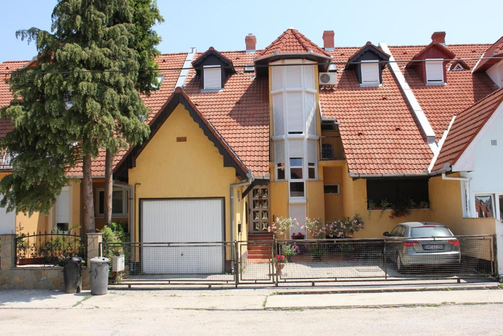 Hotel Abigel Vendeghaz Harkány Zewnętrze zdjęcie