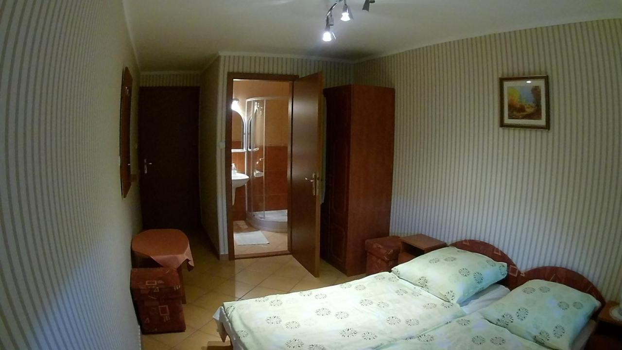 Hotel Abigel Vendeghaz Harkány Zewnętrze zdjęcie
